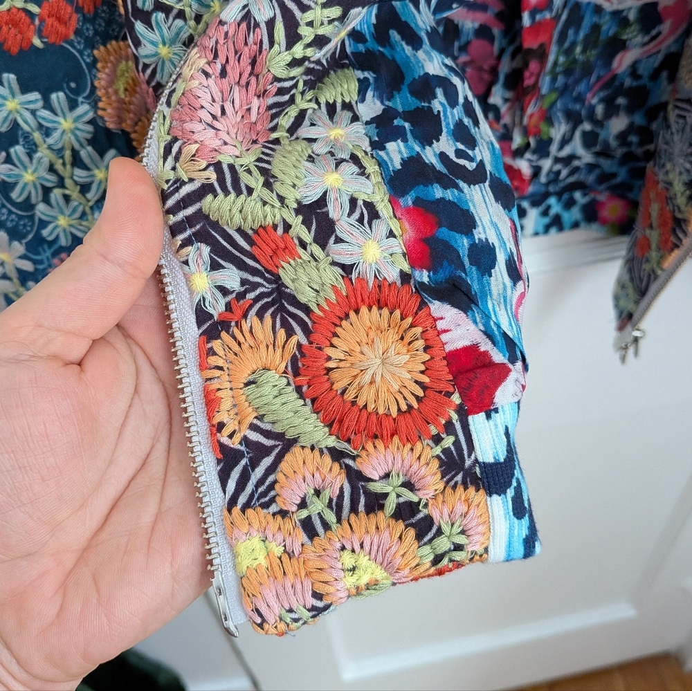 NWT Johnny Was Limited Edition Embroidered Bomber Jacket - Size S - Picture 7 of 10